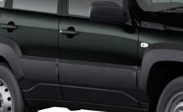 Lada Niva Travel