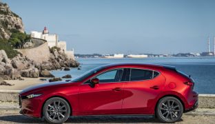 Mazda 3: хэтчбек NEW