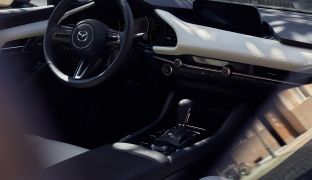 Mazda 3: хэтчбек NEW