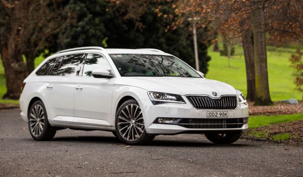 ŠKODA SUPERB COMBI